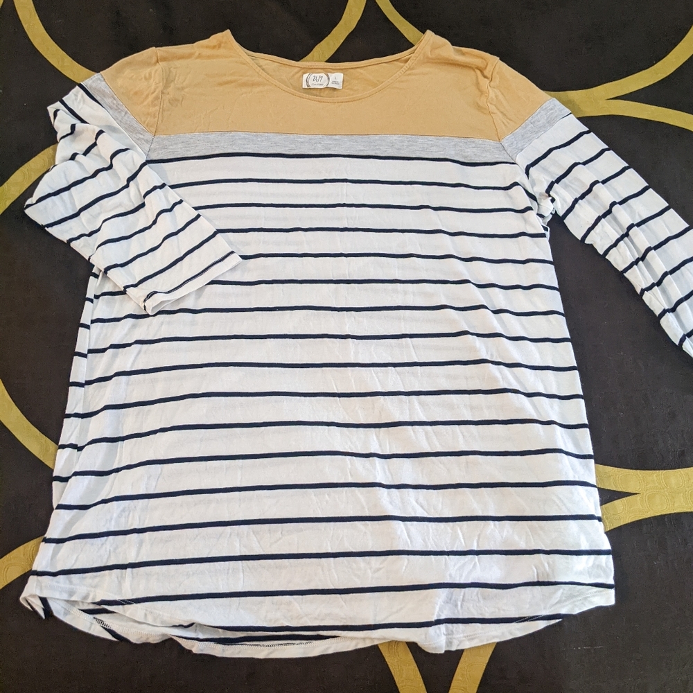 Maurices Boxy Gold and White Long Sleeve Tee